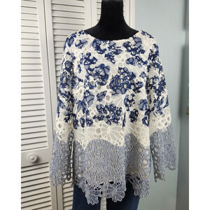 Chico’s Navy White Lace Blouse Size Large Bell Sleeve Lined Crochet Holiday Work